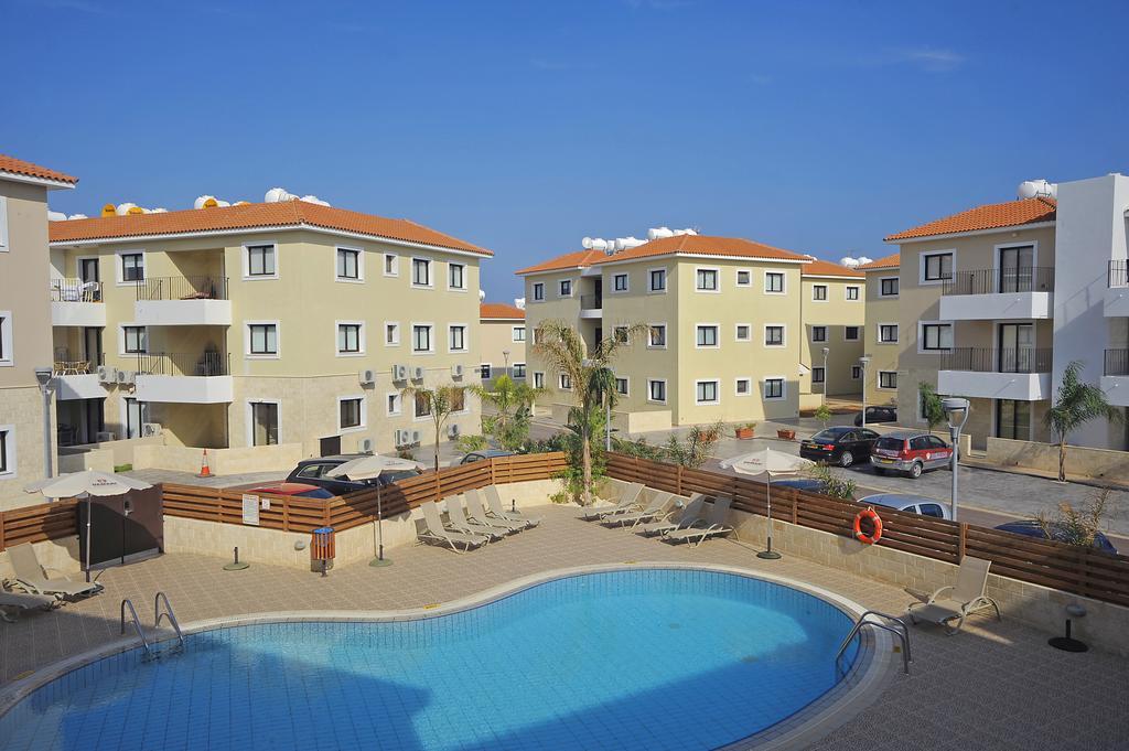 Kyklades Resort&Spa Paralimni Exterior foto
